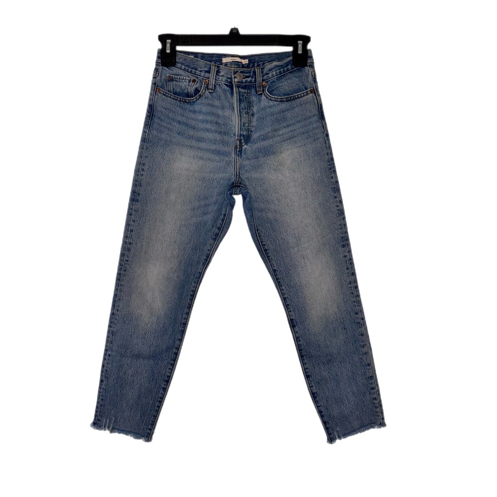 Levi’s Classic Blue Women's button fly Jeans - Picture 2 of 10